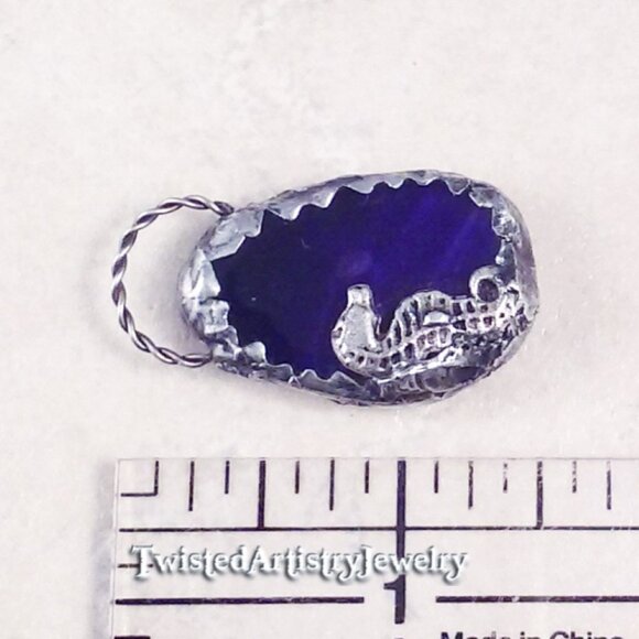 Purple Agate Seahorse Pendant Necklace - Picture 4 of 4